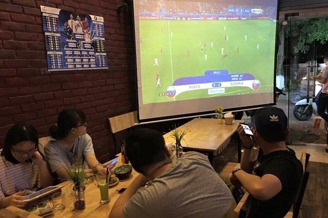 Top 20 quán cafe có máy chiếu ở Hà Nội, Xem bóng đá K+